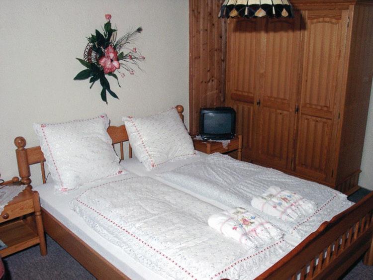 Hotel Drei Koenige Neckarbischofsheim ภายนอก รูปภาพ